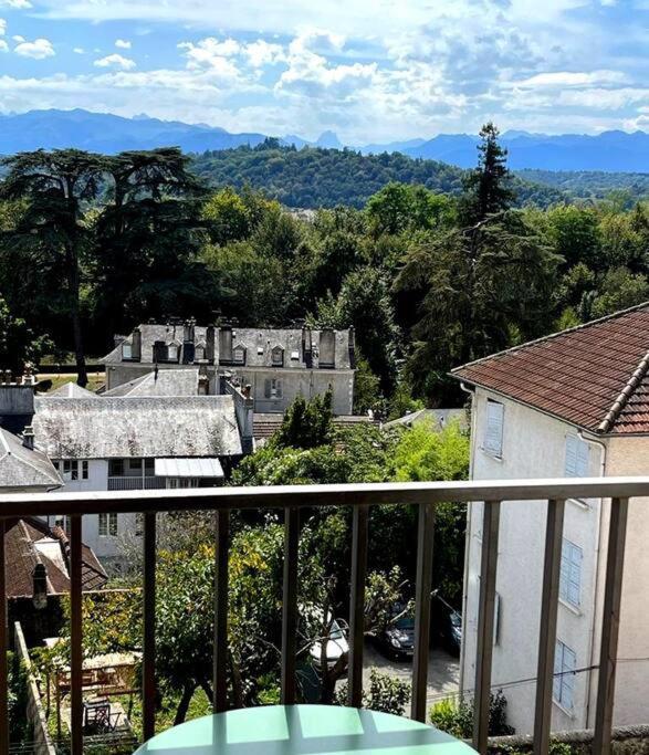 Pau Centre Vue Sur Les Pyrenees Pour 2 Nuits Au Minimum Apartment Ngoại thất bức ảnh