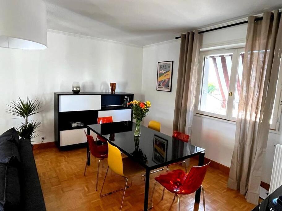 Pau Centre Vue Sur Les Pyrenees Pour 2 Nuits Au Minimum Apartment Ngoại thất bức ảnh