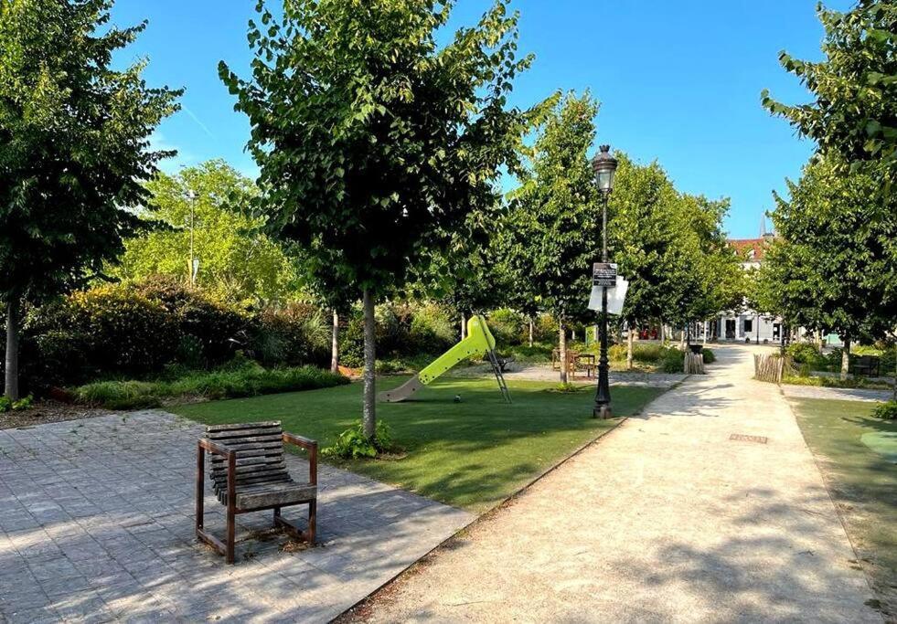 Pau Centre Vue Sur Les Pyrenees Pour 2 Nuits Au Minimum Apartment Ngoại thất bức ảnh