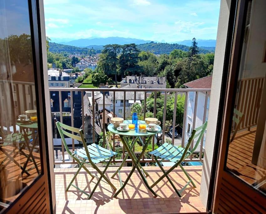 Pau Centre Vue Sur Les Pyrenees Pour 2 Nuits Au Minimum Apartment Ngoại thất bức ảnh